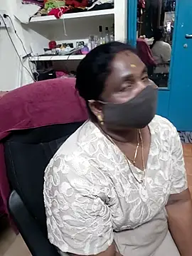 Snapshot of Tamil_Kavitha10 chatting on April 2026 06:56:01 PM Tamil Kavitha10 online show from April 2026 06:56:01 PM
