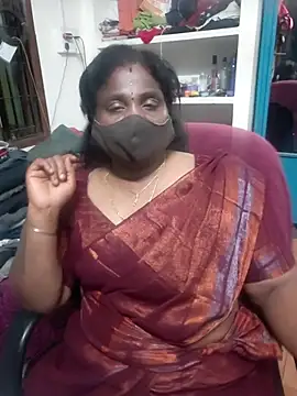 Snapshot of Tamil_Kavitha10 chatting on April 2026 07:18:01 PM Tamil Kavitha10 online show from April 2026 07:18:01 PM