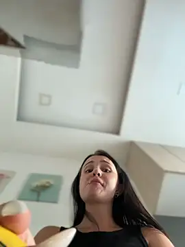 Snapshot of VendiMur chatting on February 2026 07:51:01 AM VendiMur online show from February 2026 07:51:01 AM