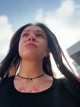 Snapshot of VendiMur chatting on February 2026 02:10:01 AM VendiMur online show from February 2026 02:10:01 AM