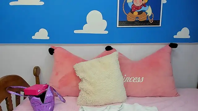 Snapshot of miss__evolet chatting on September 2025 11:04:01 AM miss evolet online show from September 2025 11:04:01 AM