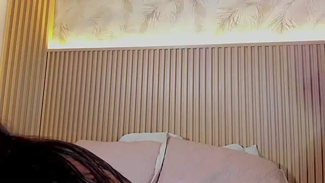 Liss-Reyes online show from April 2026 12:10:01 PM