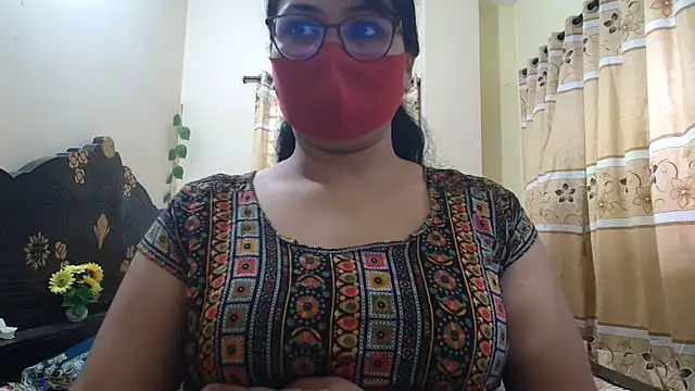 Snapshot of Elena_cruz5 chatting on April 2026 05:55:01 AM Elena cruz5 online show from April 2026 05:55:01 AM