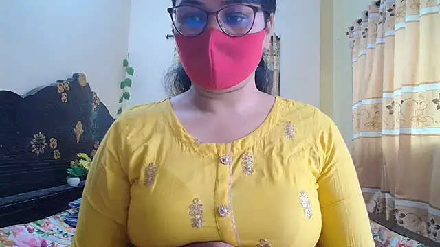 Snapshot of Elena_cruz5 chatting on May 2026 08:08:01 AM Elena cruz5 online show from May 2026 08:08:01 AM