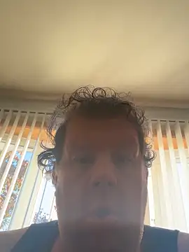 Stephanie1984 online show from October 2025 12:02:02 PM