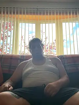 Stephanie1984 online show from November 2025 12:29:02 PM