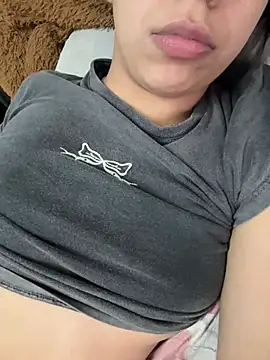 Snapshot of lulizoee chatting on July 2026 06:46:01 PM lulizoee online show from July 2026 06:46:01 PM