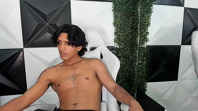 bull cam online show from November 2025 06:24:02 PM