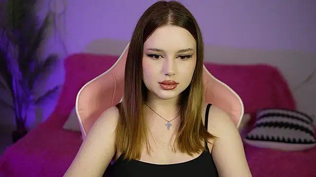 Snapshot of MilanaMoons chatting on September 2025 11:14:01 AM MilanaMoons online show from September 2025 11:14:01 AM