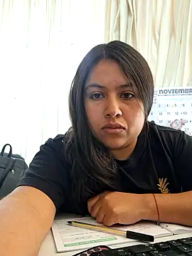 Snapshot of Amapola_blue chatting on November 2025 02:41:02 PM Amapola blue online show from November 2025 02:41:02 PM