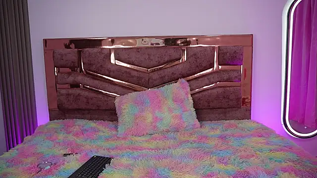 natasha vesper online show from November 2025 12:53:02 AM