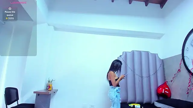 honny 23 online show from February 2026 07:32:02 PM