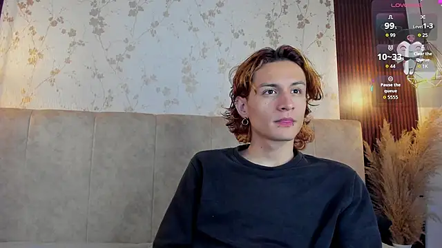 Snapshot of DarcyCullen chatting on September 2025 11:44:02 AM DarcyCullen online show from September 2025 11:44:02 AM