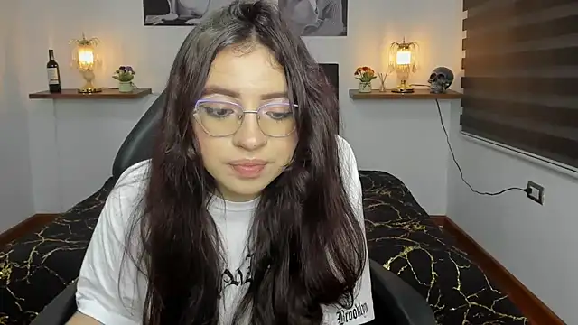 Barbara Jonesss 4 online show from October 2025 07:42:02 PM