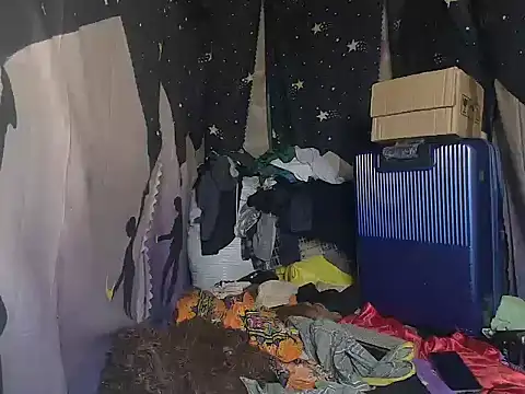 Snapshot of Reynalda26 chatting on September 2025 03:49:02 PM Reynalda26 online show from September 2025 03:49:02 PM