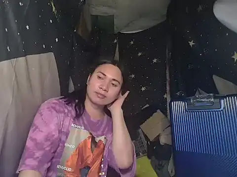 Snapshot of Reynalda26 chatting on November 2025 07:23:02 PM Reynalda26 online show from November 2025 07:23:02 PM