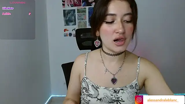 AlessandraLB online show from September 2025 10:39:01 AM