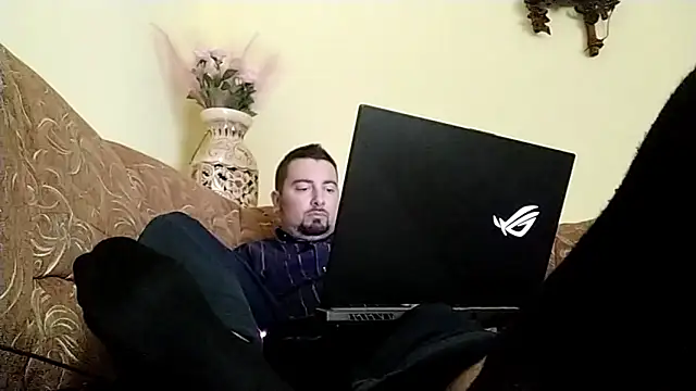 Joseph1Arnold online show from October 2025 10:32:02 AM