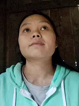 omiu-baby online show from November 2025 12:54:01 AM