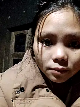 omiu-baby online show from December 2025 10:37:02 PM