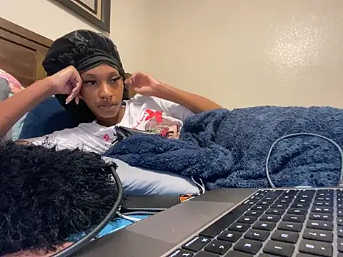 Brooke012 online show from April 2026 09:56:01 PM