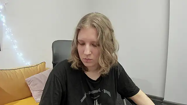 Hailey Foxy online show from February 2026 12:44:02 PM