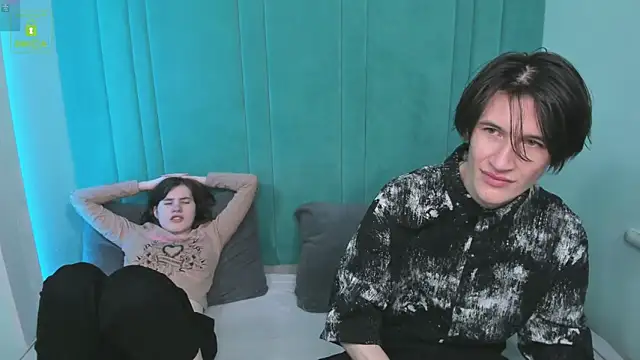 Snapshot of ViviaraNGendy chatting on October 2025 10:47:01 AM ViviaraNGendy online show from October 2025 10:47:01 AM