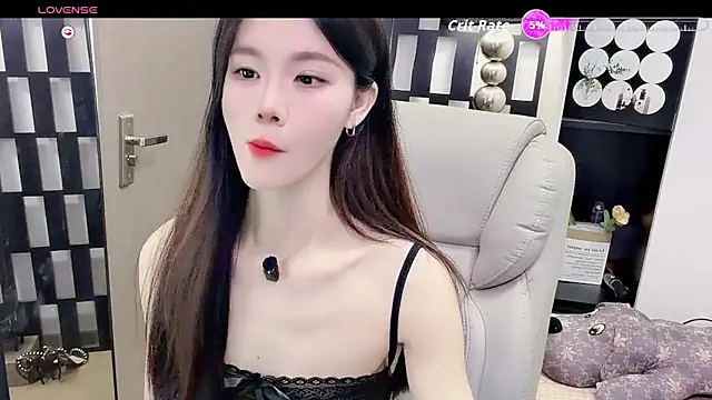 Snapshot of Yueyue-MM chatting on July 2026 10:06:02 PM Yueyue-MM online show from July 2026 10:06:02 PM