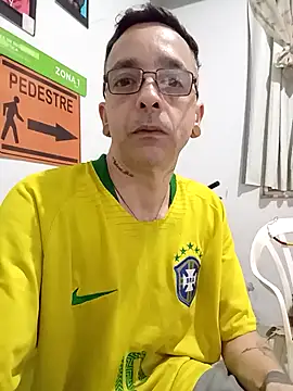 Snapshot of dinho_carioca chatting on October 2025 02:15:01 PM dinho carioca online show from October 2025 02:15:01 PM