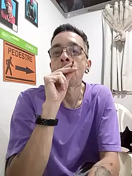 Snapshot of dinho_carioca chatting on October 2025 02:18:02 PM dinho carioca online show from October 2025 02:18:02 PM