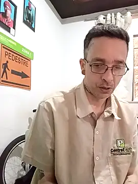 dinho carioca online show from December 2025 10:33:01 AM