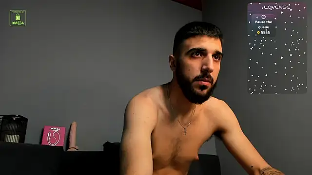 Snapshot of Zeyn_Edwards chatting on November 2025 12:16:01 PM Zeyn Edwards online show from November 2025 12:16:01 PM