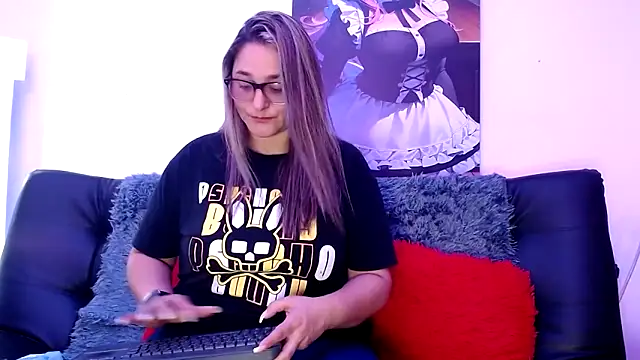 LAHILA COOPERR online show from December 2025 01:09:01 PM