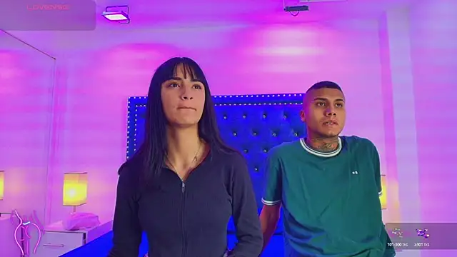 Snapshot of Damian_and_roxanne chatting on November 2025 12:25:01 PM Damian and roxanne online show from November 2025 12:25:01 PM