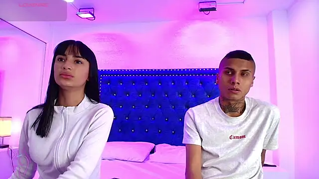 Snapshot of Damian_and_roxanne chatting on November 2025 12:38:02 PM Damian and roxanne online show from November 2025 12:38:02 PM