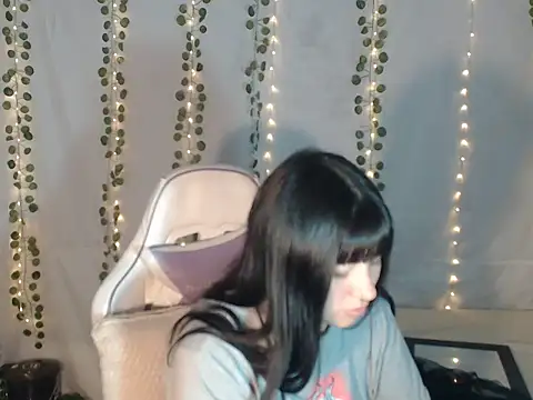 Snapshot of Zulema_R1 chatting on October 2025 06:19:01 AM Zulema R1 online show from October 2025 06:19:01 AM