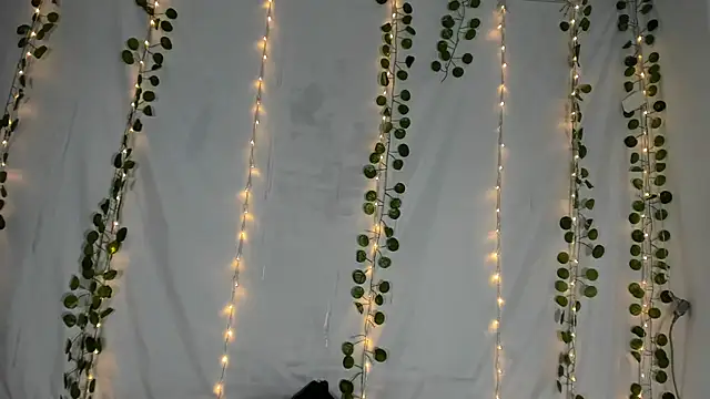 Snapshot of Zulema_R1 chatting on October 2025 03:18:01 AM Zulema R1 online show from October 2025 03:18:01 AM