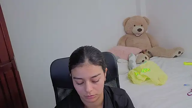 valerihouse online show from February 2026 12:42:02 AM