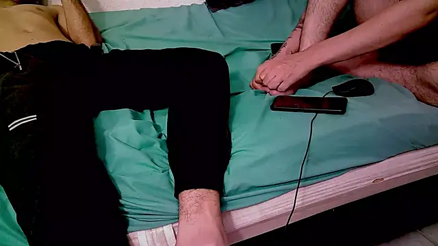 Snapshot of g0lden_boss chatting on October 2025 06:00:01 AM g0lden boss online show from October 2025 06:00:01 AM