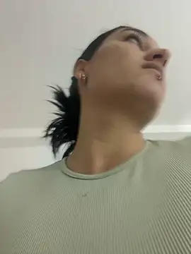 Scarlett 12 online show from September 2025 01:33:01 PM