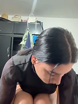 Scarlett 12 online show from September 2025 01:49:02 PM