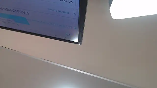 NoelleHartley online show from December 2025 12:21:02 PM