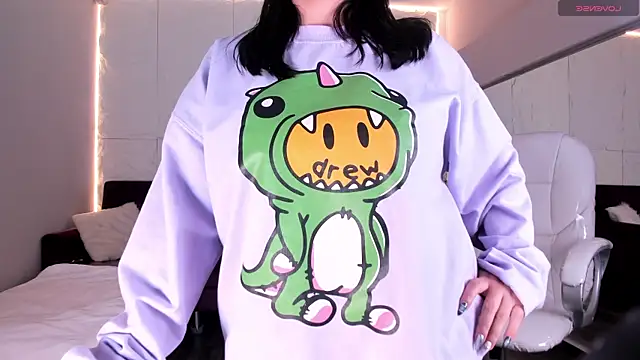 AariaLove online show from December 2025 10:37:02 PM