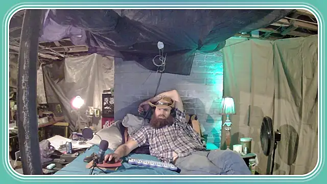 Cowboy815 online show from November 2025 08:05:01 PM