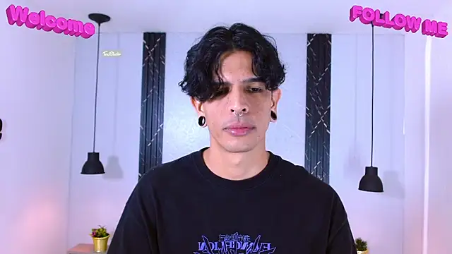 Franvill Trato online show from October 2025 05:32:02 PM