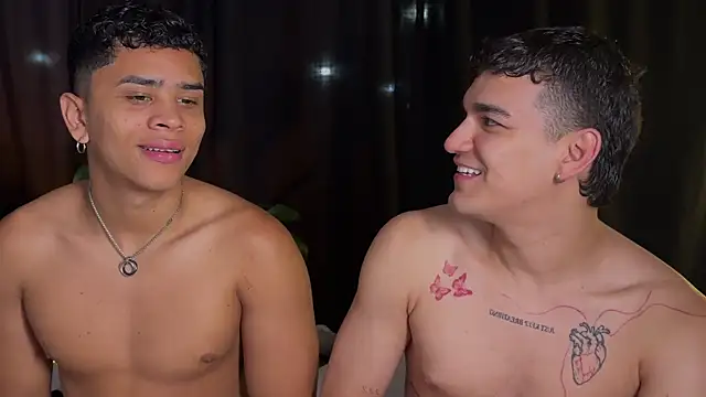 Snapshot of EROS_AND_ALAN chatting on February 2026 04:13:02 AM EROS AND ALAN online show from February 2026 04:13:02 AM