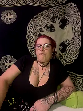 Snapshot of Harleesinn chatting on September 2025 09:38:01 PM Harleesinn online show from September 2025 09:38:01 PM