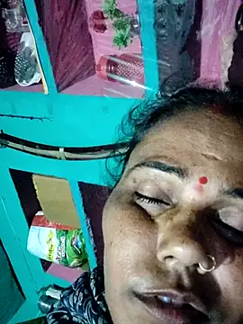 Pooja750 online show from October 2025 11:48:01 PM