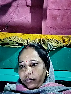 Pooja750 online show from November 2025 01:05:02 AM