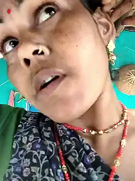 Pooja750 online show from November 2025 03:06:02 AM